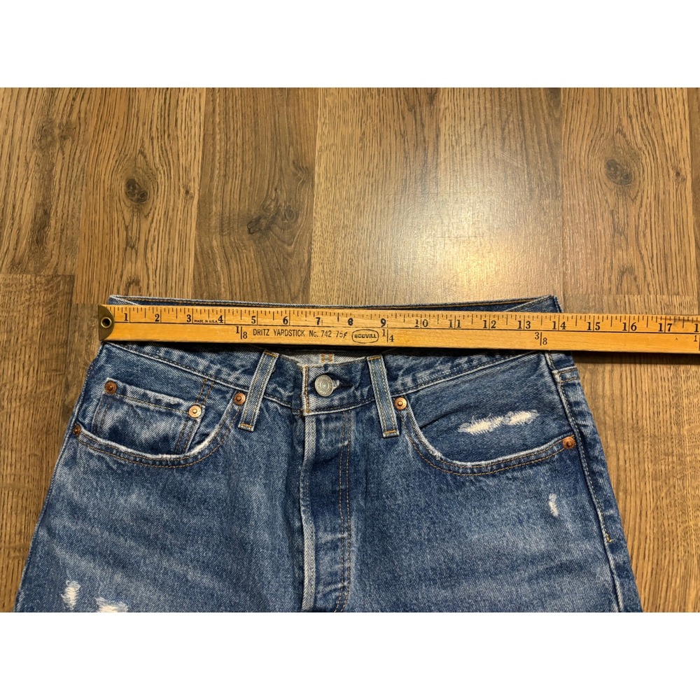 Levi's 501 Original Fit Jeans Women W28 L30 Blue Denim Distressed Good Used - Picture 10 of 13